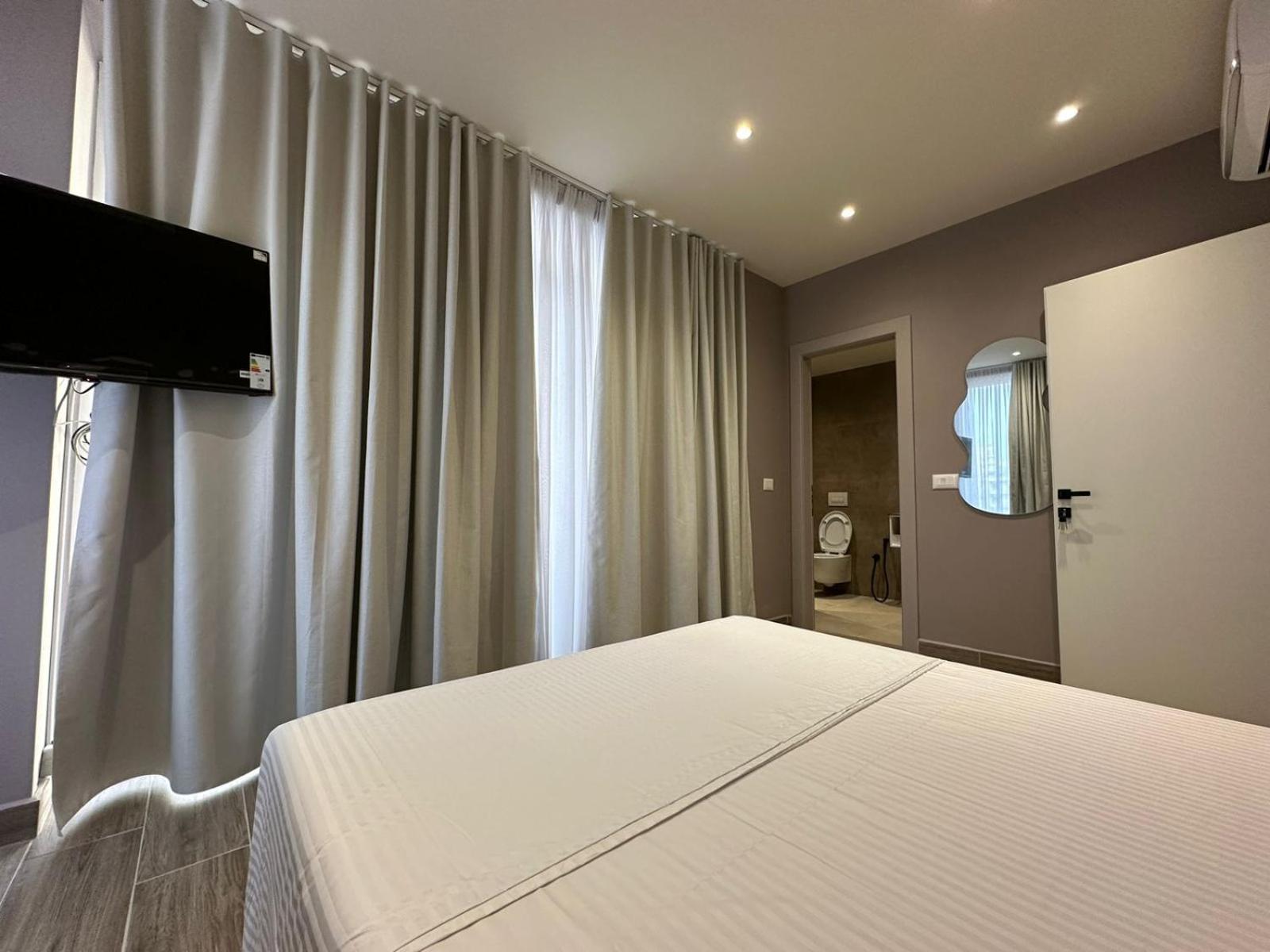 Oni Rooms Saranda Exterior photo
